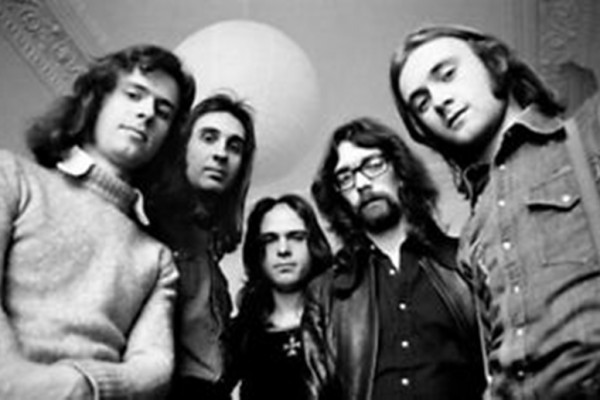 genesis-musical-box00BE9A2C0D-43FC-F077-203D-867E7275A2FD.jpg